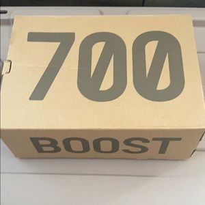 Yezzy Boost 700 Inertia